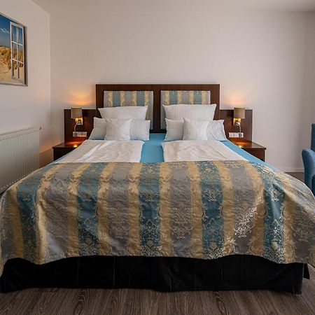 Hotel Nordstern Neuharlingersiel Bagian luar foto