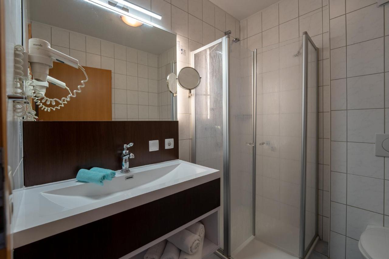 Hotel Nordstern Neuharlingersiel Bagian luar foto