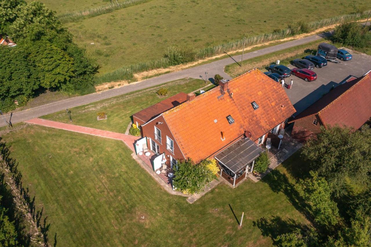 Hotel Nordstern Neuharlingersiel Bagian luar foto