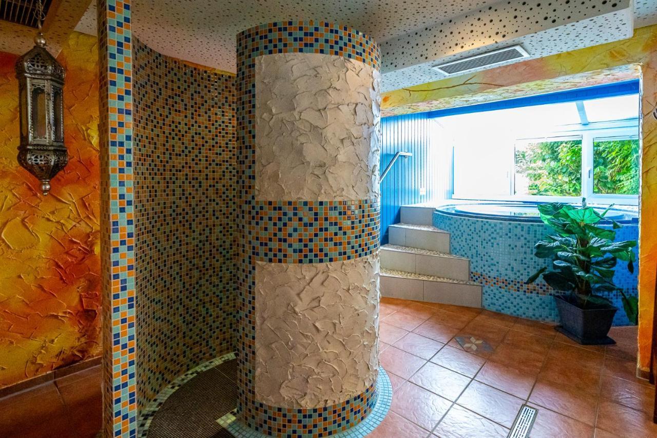 Hotel Nordstern Neuharlingersiel Bagian luar foto