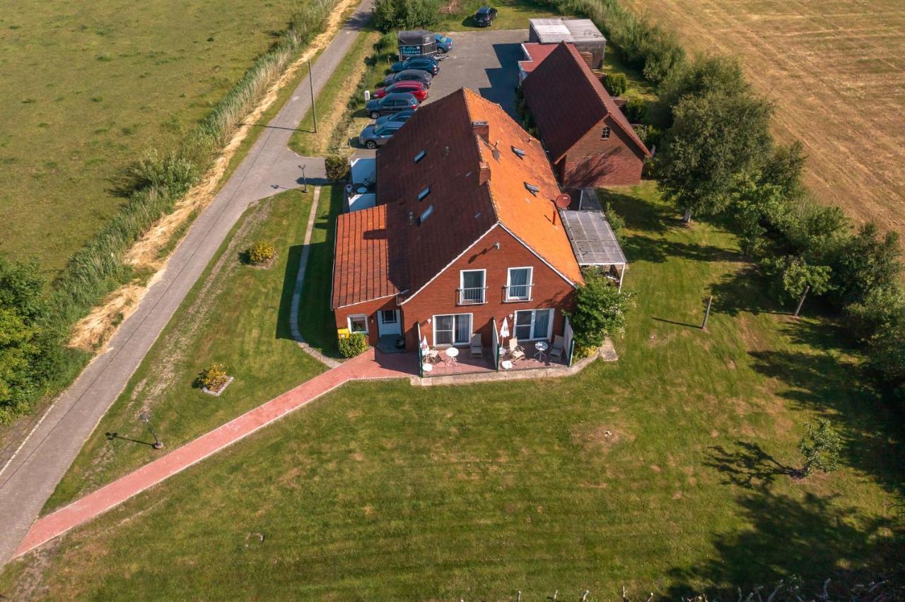 Hotel Nordstern Neuharlingersiel Bagian luar foto