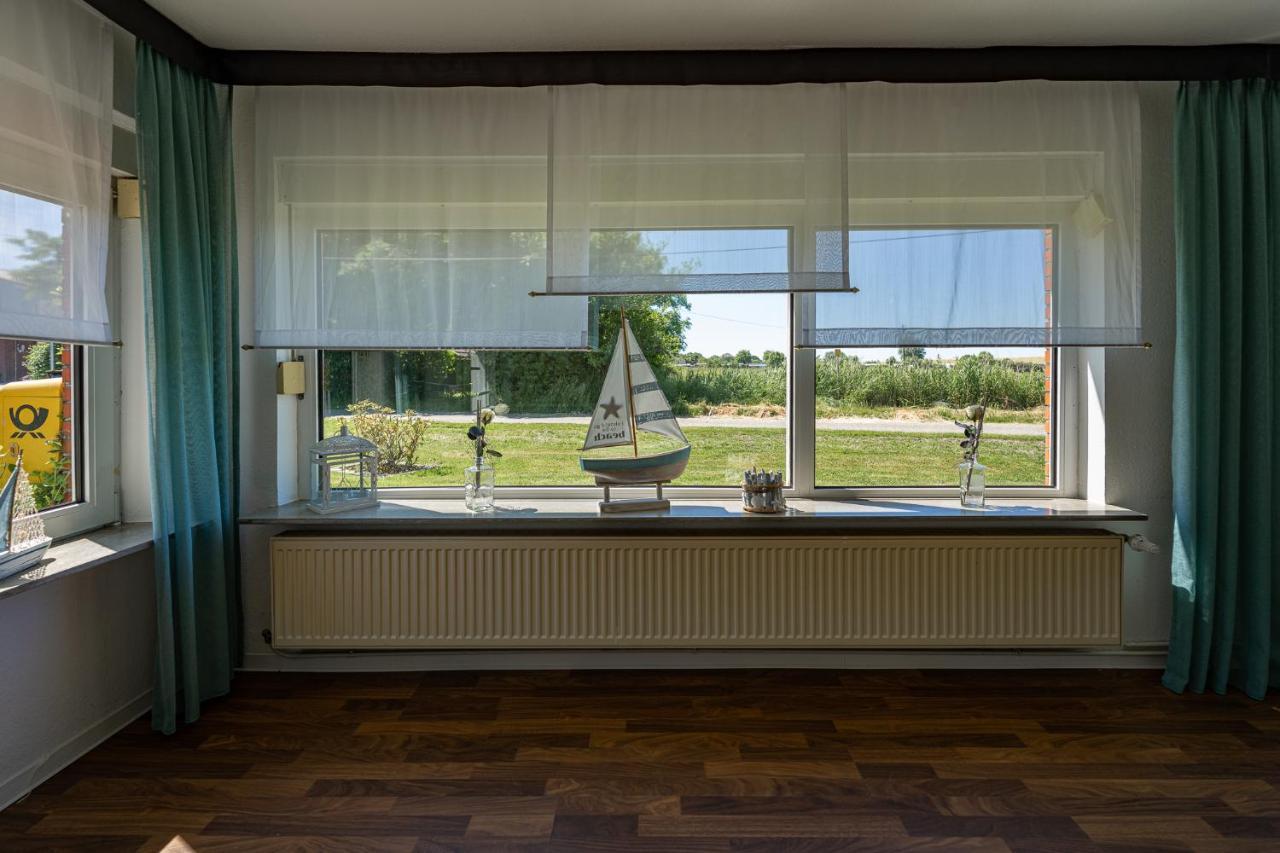 Hotel Nordstern Neuharlingersiel Bagian luar foto